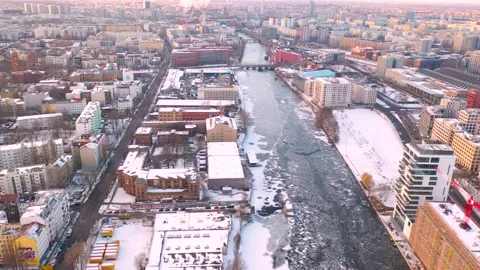 Germany, Berlin,Februray 2021 Iced river Spree with the popular tv tower Видео 148419367