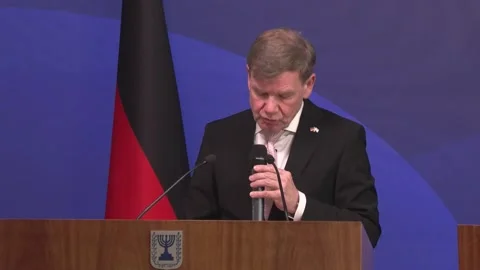 Germany studies US plan to distribute aid in Gaza and will support it if it is " Vídeo Stock 308868388