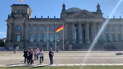 Germany tests its alert systems with sirens and mobile phone messages, Berlín, D Stock-Footage 316835746