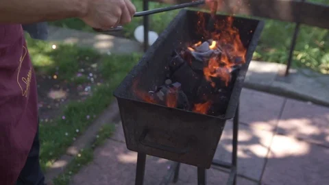 Get ready for barbecue party. Stock Footage 95543136