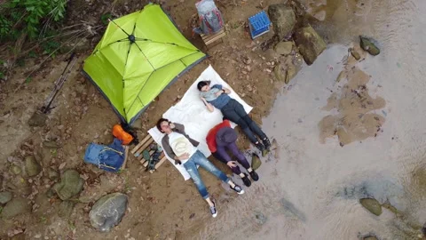 Get in touch with nature while on vacation. 스톡 동영상 246846486