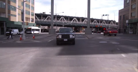 Getting onto the Brooklyn Bridge in DUMBO Stock Footage 51238073