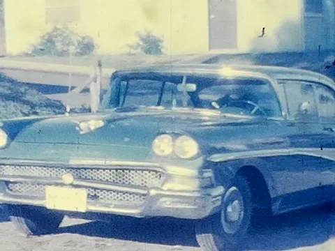 Getting In Car - 1960s Stockbeeldmateriaal 171417082