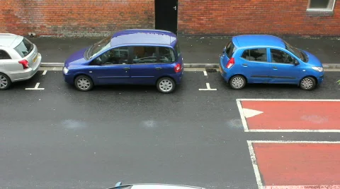 Getting in car Video stock 730600