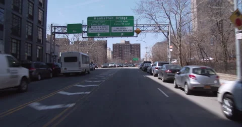 Getting onto the Manhattan Bridge in Brooklyn Stock Footage 51260370