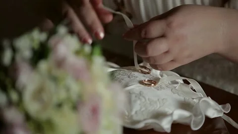 Getting ready for wedding ceremony Video stock 86602862