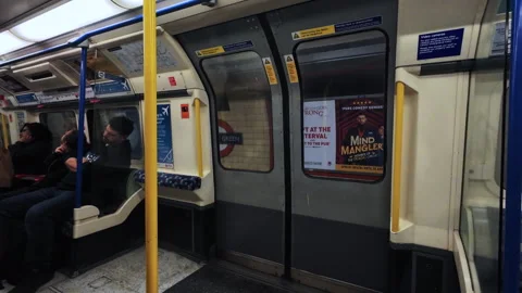 Getting off the Tube train. Stock Footage 271720177