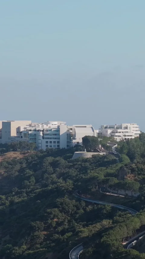 Getty Center Museum overlooking heavy traffic on interstate San Diego Freeway in Stock Footage 337417409