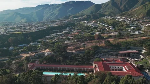 Getty-Villa Classical Art Museum in Pacific Palisades Stock-Footage 331700899