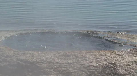 Geyser in lake Video stock 27804092