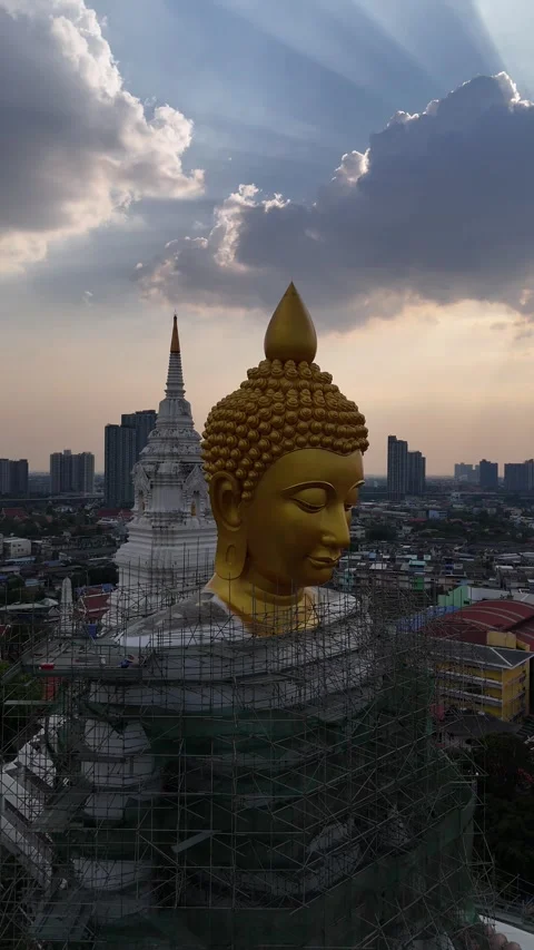 Giant Buddha Statue Under Construction in Bangkok, Thailand Video stock 335942581