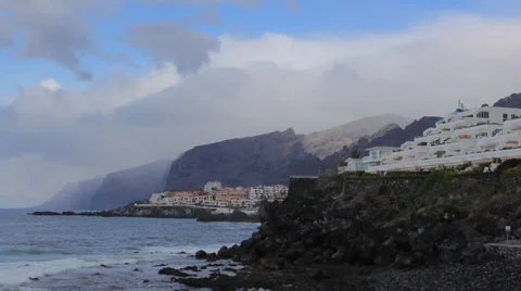 Giant cliffs time lapse 動画素材 34228302