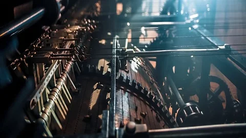 Giant Clock Mechanism Vídeos de archivo 72733701