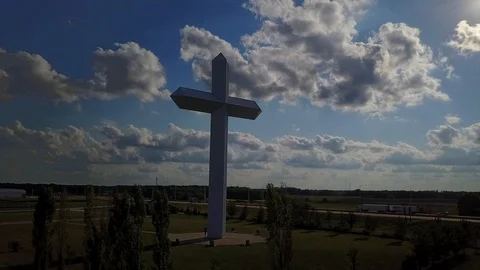 Giant Cross in the warm sun Stock-Footage 87262016