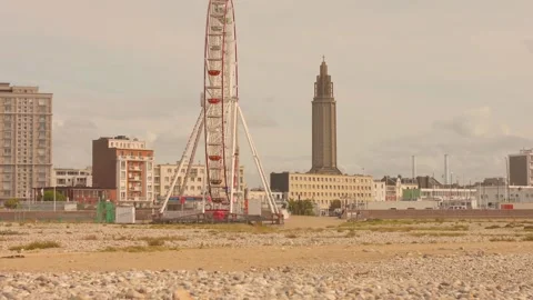 Giant Ferris wheel at the Normandy beach landscape, Le Havre, France Stock-Footage 336038375
