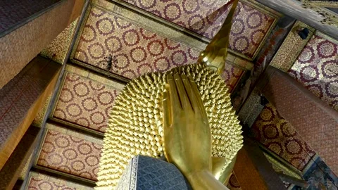 Giant Reclining Buddha at Wat Pho Bangkok Thailand, nobody Stock Footage 320760283