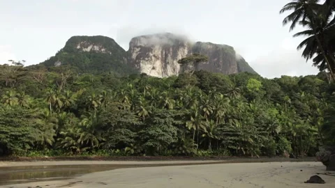Giant rocks by the beach 스톡 동영상 149123854