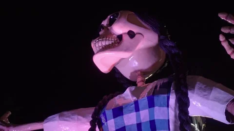 Giant Skeleton Puppet at Halloween Night Parade 스톡 동영상 320663518
