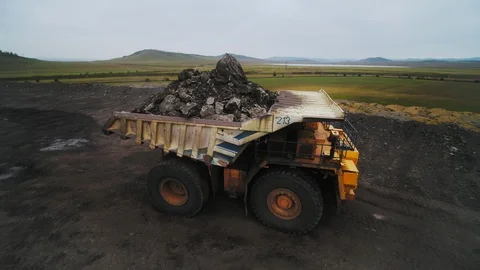 A giant track with coal Stock Footage 101171786