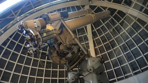 Giant Zeiss refracting telescope at Griffith Observatory. Stock Footage 261587119