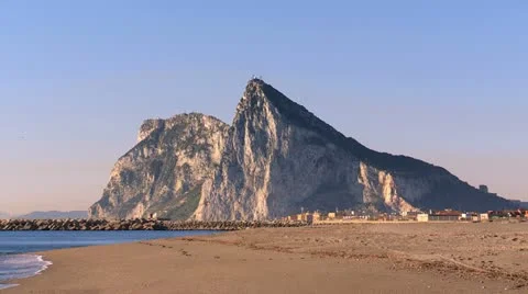   Gibraltar seen from la Linea beach Video stock 22052353