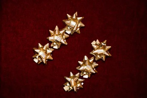 Gift bows on red background Foto stock