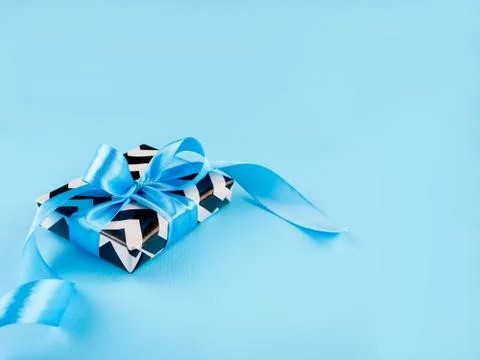 Gift box on a blue background Stock-Fotos