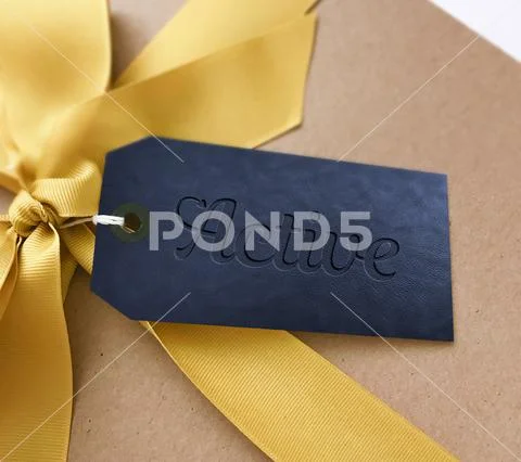Gift Box Lebel Tag Mockup PSD Template