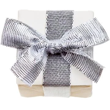 Gift box with silver bow small handmade paper gift box with silver bow iso... 库存照片
