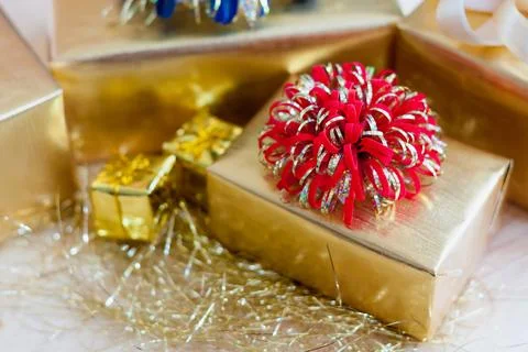 Gift box on wood table Fotos Stock