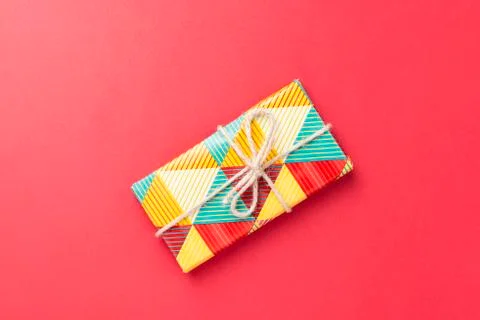 Gift on red background. Stock-Fotos