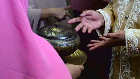 Gift at the wedding ceremony Stock Footage 120906572