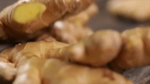 Ginger Root Falls onto other Ginger Roots No. 2 動画素材 99163116