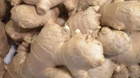 Ginger roots close up view Video stock 99222104