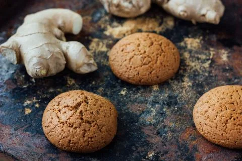 Ginger snaps on black Stock Photos
