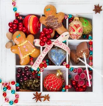 Gingerbread with christmas decorations Stockfoto's