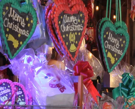 Gingerbread hearts tilt PAL Stockbeeldmateriaal 1027974