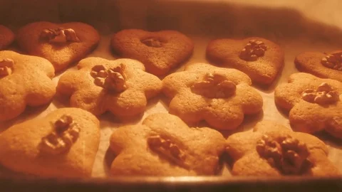 Gingerbreads for Christmas Vídeos de archivo 83281131