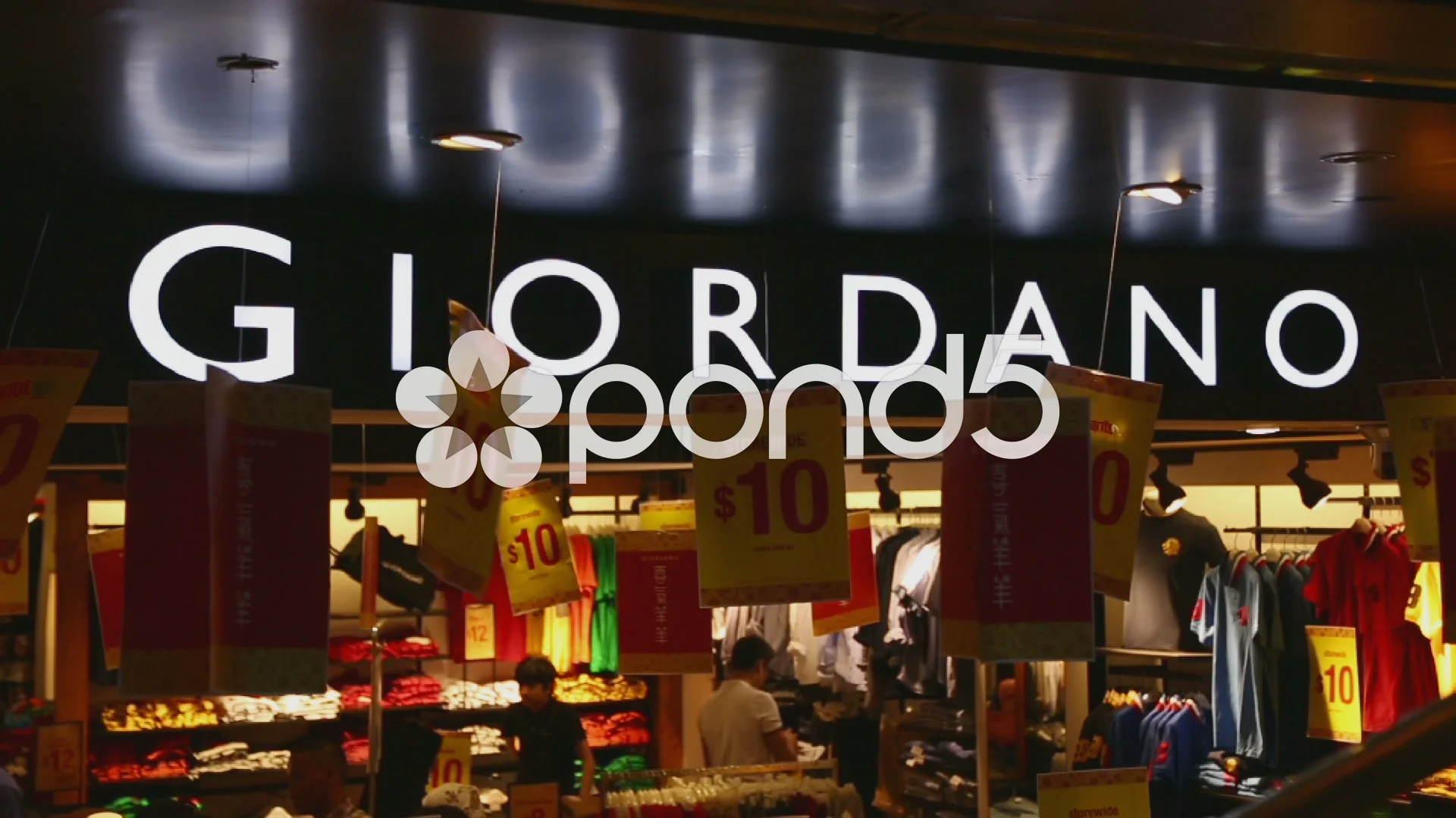 GIORDANO store on Orchard Road in Stock Video Pond5