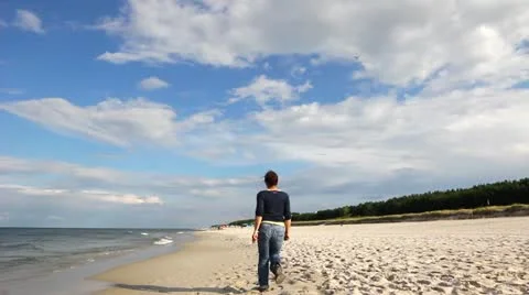 Girl On The Beach Doing Excercise 스톡 동영상 12019181