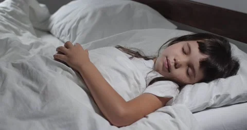 Girl in bed Video stock 163412893
