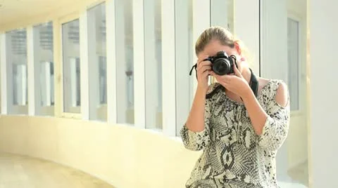 Girl with camera Video stock 10826862