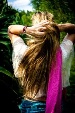 Girl in Cornfield Foto stock