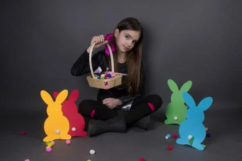 Girl easter eggs cute Foto stock