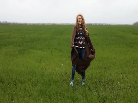 The Girl in the Field Stock-Footage 74996473