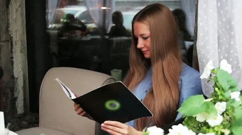 Girl Stockbeeldmateriaal 12120865