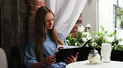 Girl Видео 12120892