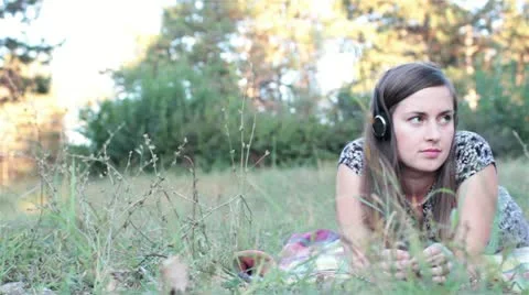 Girl Video stock 19285183