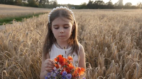 Girl! Stock-Footage 113275356