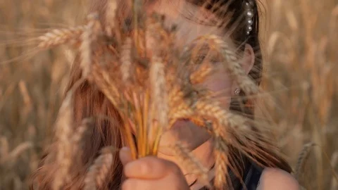 Girl! Stock-Footage 113277230